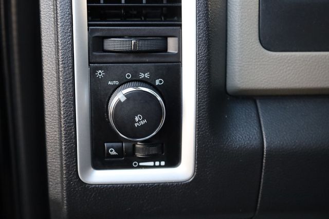 2012 Ram 1500 Big Horn - 22898871 - 32