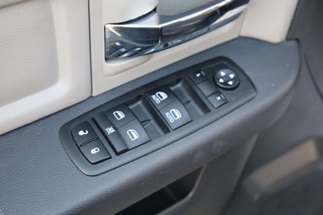 2012 Ram 1500 Big Horn - 22898871 - 33