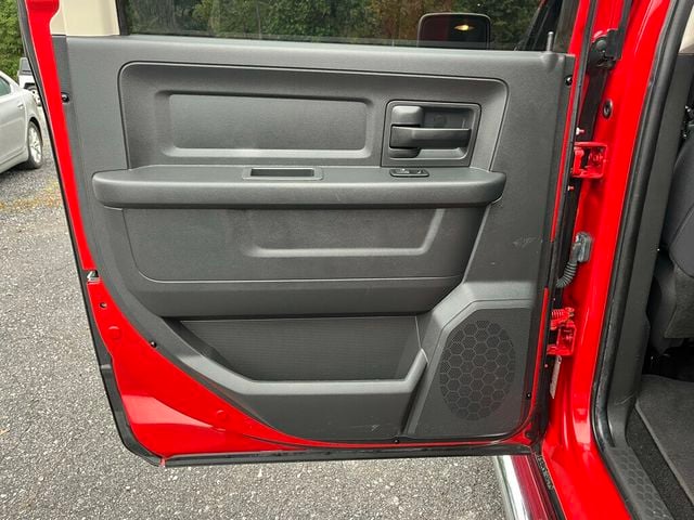 2012 Ram 1500 CLEAN CARFAX & VERY LOW MILES - 23066731 - 19
