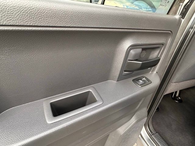 2012 RAM 1500 Express 4x2 4dr Quad Cab 6.3 ft. SB Pickup - 22919921 - 15