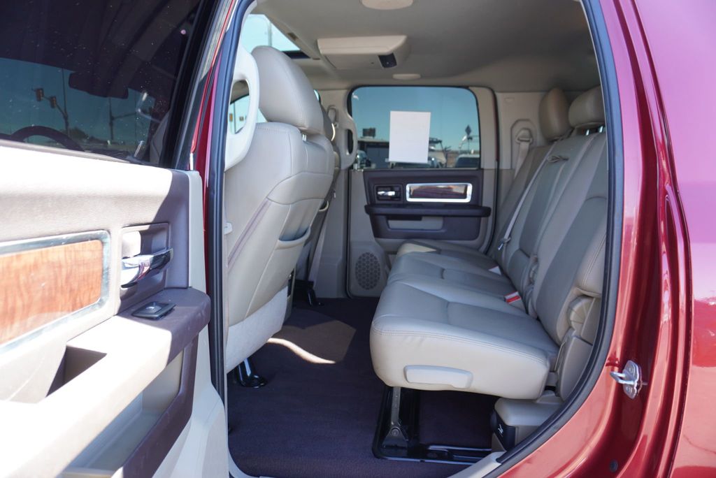 2012 Ram 2500 Laramie photo 17