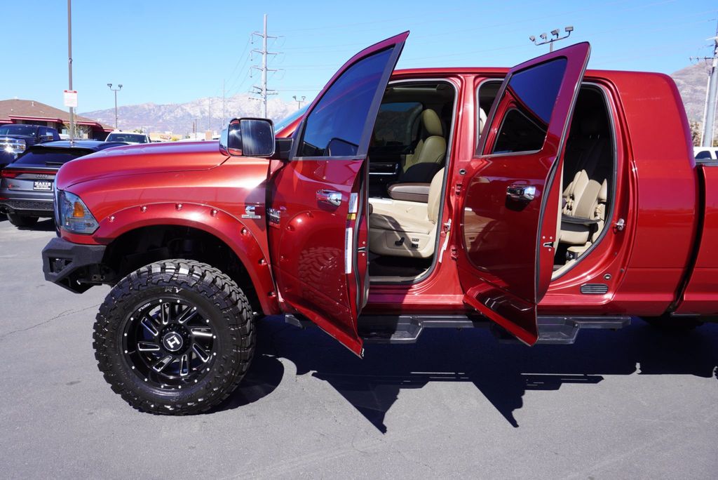 2012 Ram 2500 Laramie photo 18