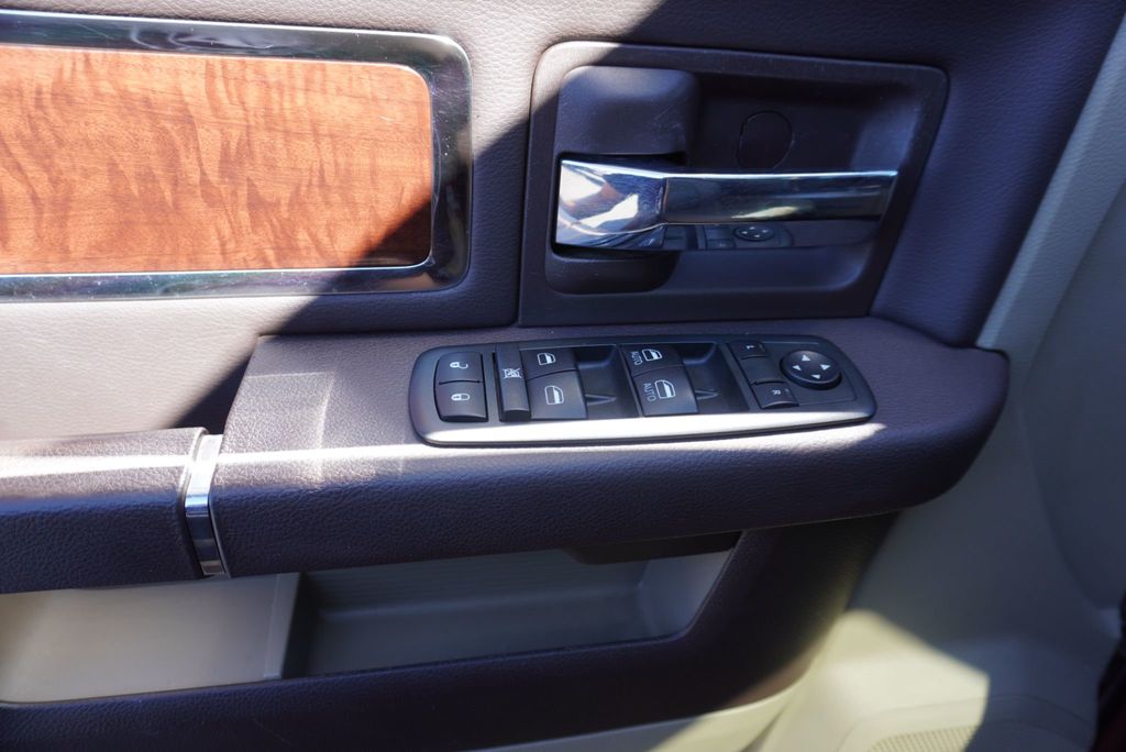 2012 Ram 2500 Laramie photo 23