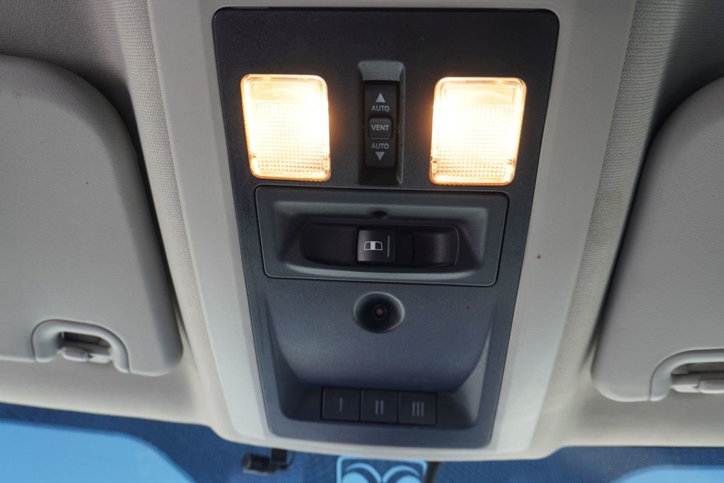 2012 Ram 2500 Laramie photo 32