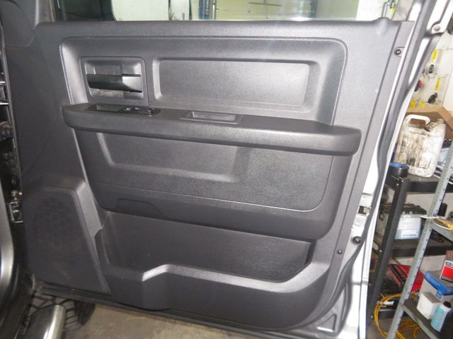 2012 Ram 3500 4X4 CREWCAB 3500 SHORTBED CUMMINS DIESEL EXTRA CLEAN 3OWNERS  - 23047679 - 32