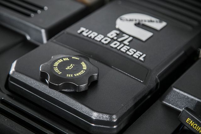 2012 Ram 5500 5500 REG CAB 4X4 * 6.7 CUMMINS * 6 SPEED * 9' BRADFORD FLATBED  - 17192939 - 18