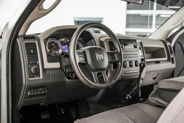 2012 Ram 5500 5500 REG CAB 4X4 * 6.7 CUMMINS * 6 SPEED * 9' BRADFORD FLATBED  - 17192939 - 19