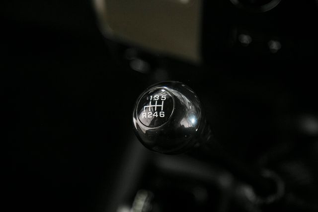 2012 Ram 5500 5500 REG CAB 4X4 * 6.7 CUMMINS * 6 SPEED * 9' BRADFORD FLATBED  - 17192939 - 23