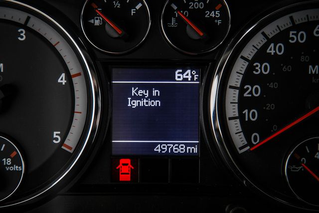 2012 Ram 5500 5500 REG CAB 4X4 * 6.7 CUMMINS * 6 SPEED * 9' BRADFORD FLATBED  - 17192939 - 31