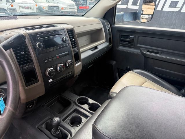 2012 Ram 5500 4x4 Flatbed  - 23042716 - 6