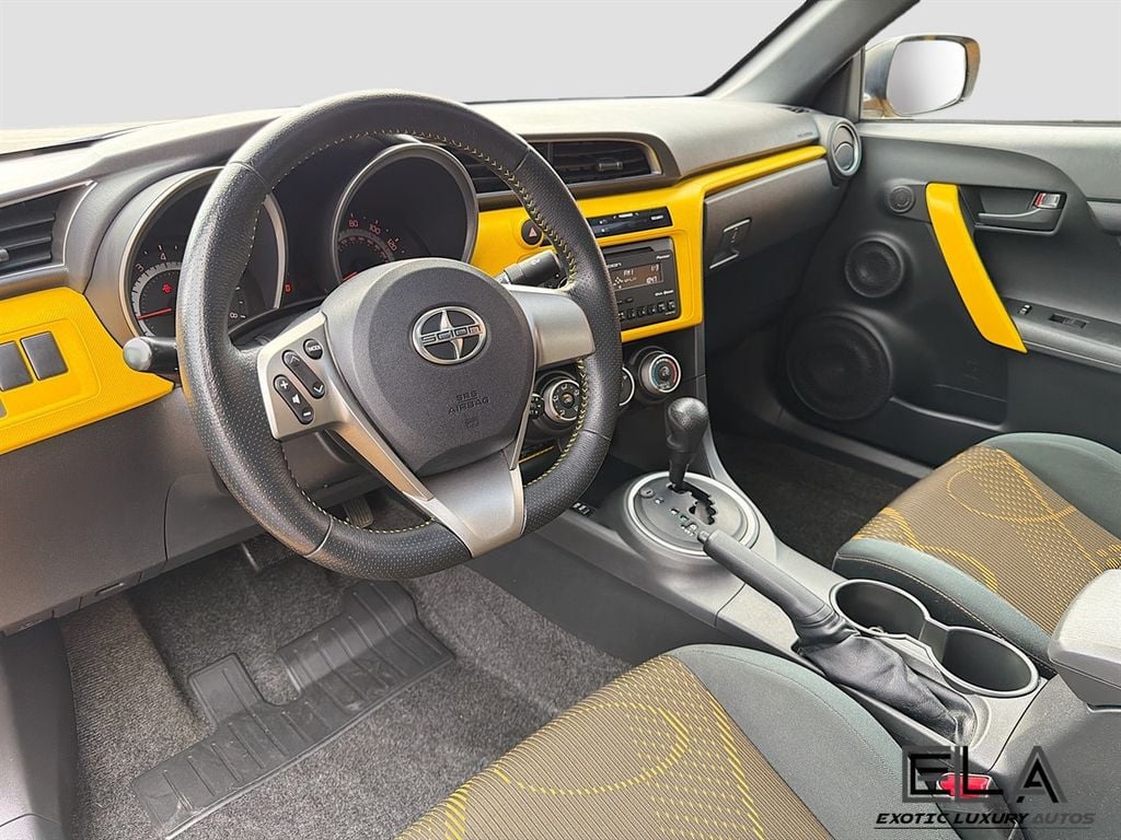 2012 Scion tC 2dr Hatchback Automatic Release Series 7.0 - 23048892 - 11