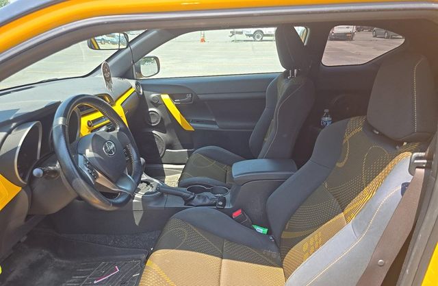 2012 Scion tC 2dr Hatchback Automatic Release Series 7.0 - 23048892 - 6