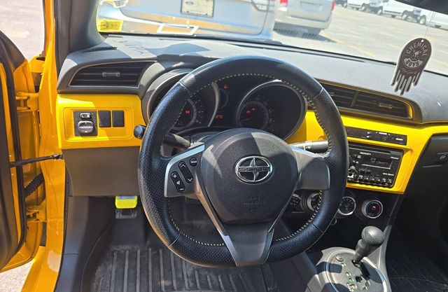2012 Scion tC 2dr Hatchback Automatic Release Series 7.0 - 23048892 - 8