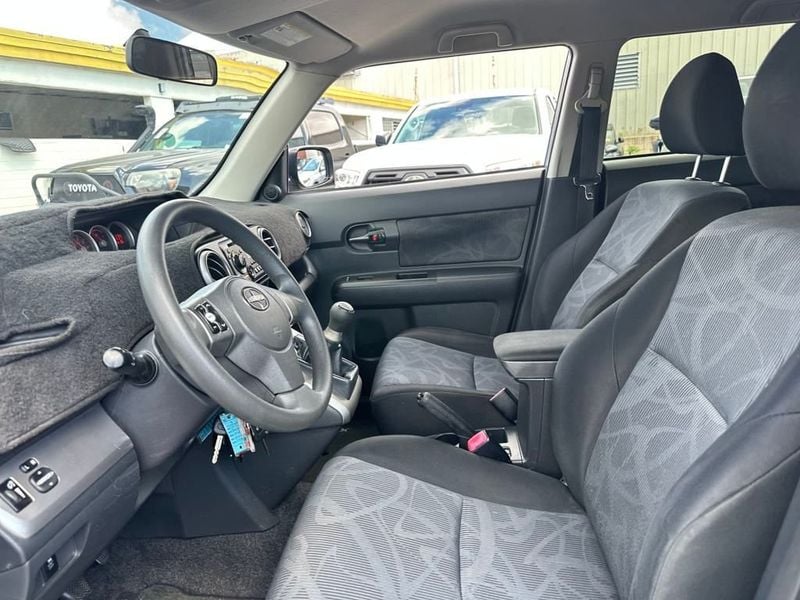 2012 Scion xB Base photo 11