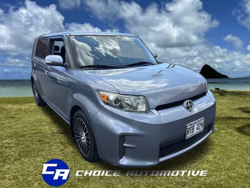 2012 Scion xB Base photo 8