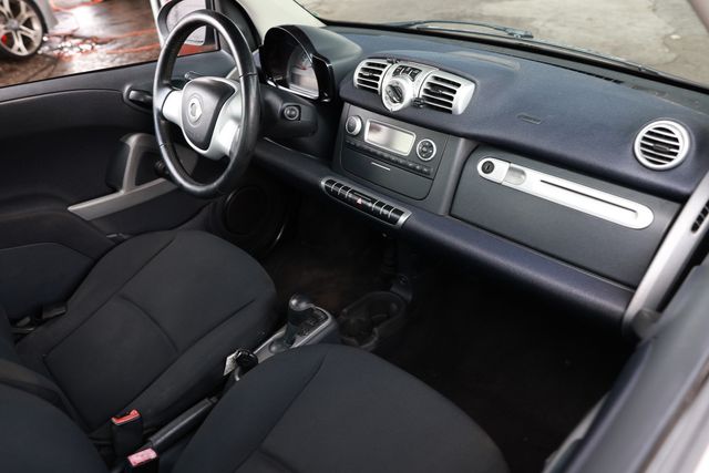 2012 smart Fortwo 2dr Coupe Pure - 23002980 - 12