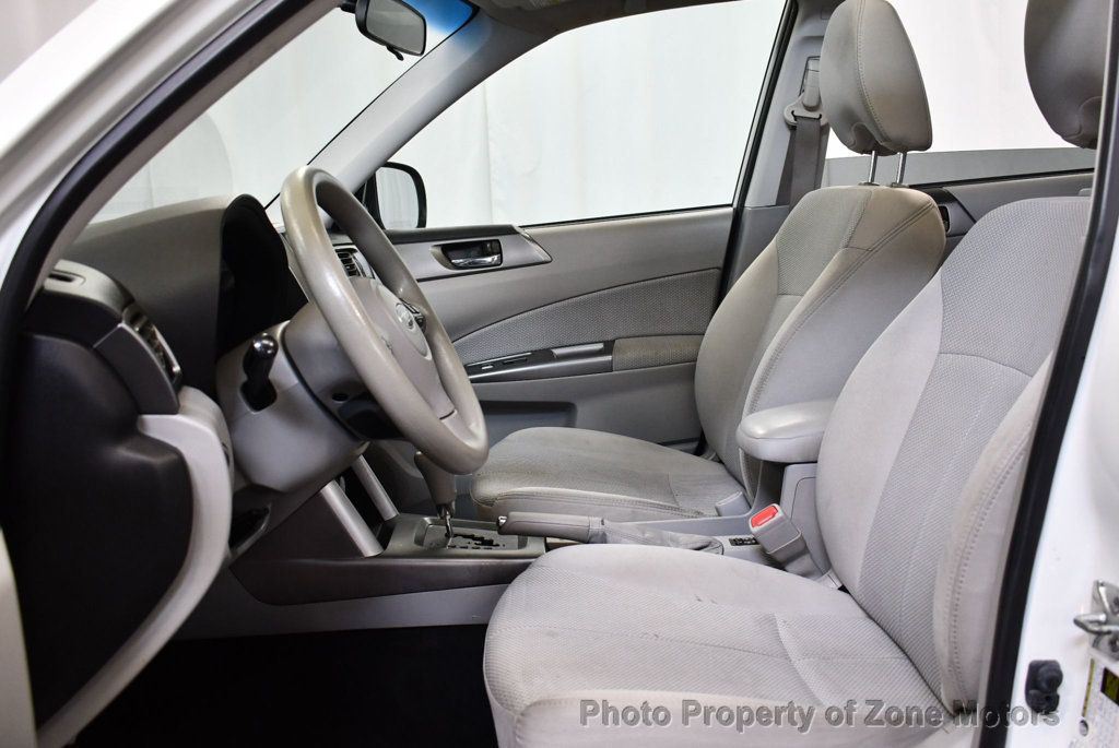 2012 Subaru Forester 2.5X Premium photo 8