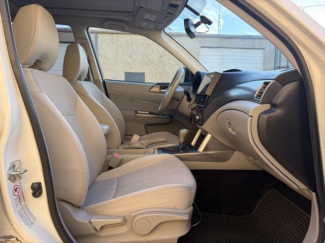 2012 Subaru Forester 4dr Automatic 2.5X Premium - 22953469 - 29