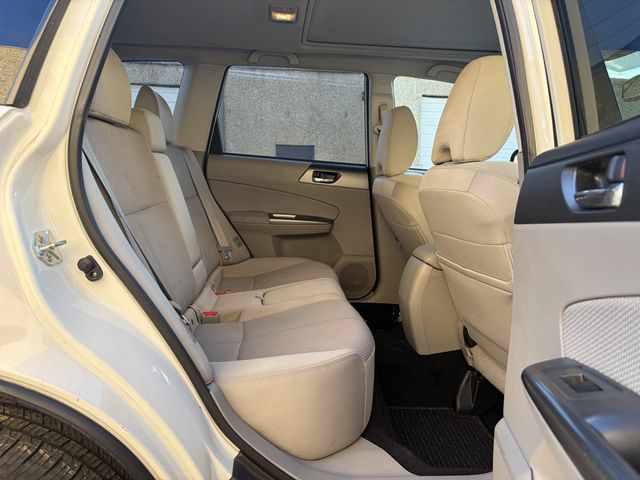 2012 Subaru Forester 4dr Automatic 2.5X Premium - 22953469 - 32