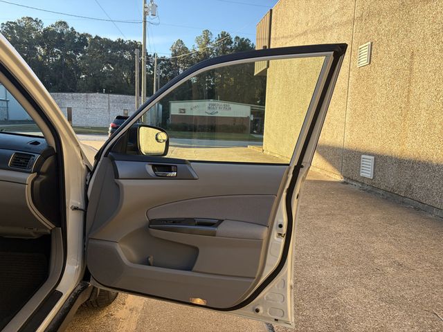 2012 Subaru Forester 4dr Automatic 2.5X Premium - 22953469 - 33