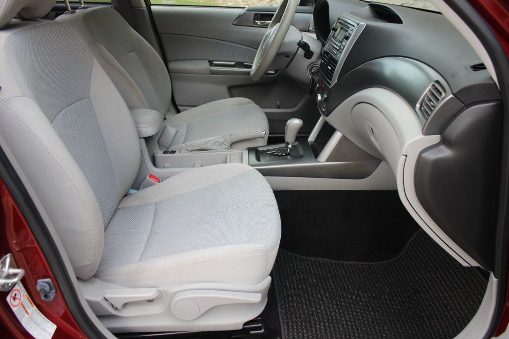 2012 Subaru Forester 2.5X Premium photo 17