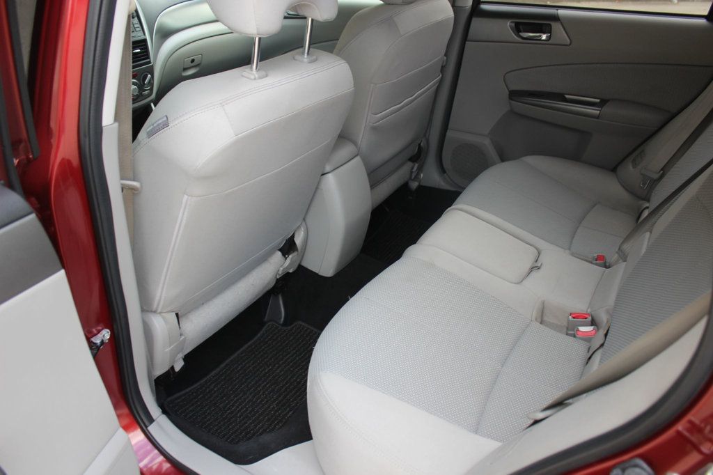 2012 Subaru Forester 2.5X Premium photo 20