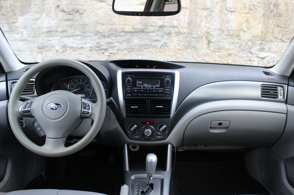 2012 Subaru Forester 2.5X Premium photo 9