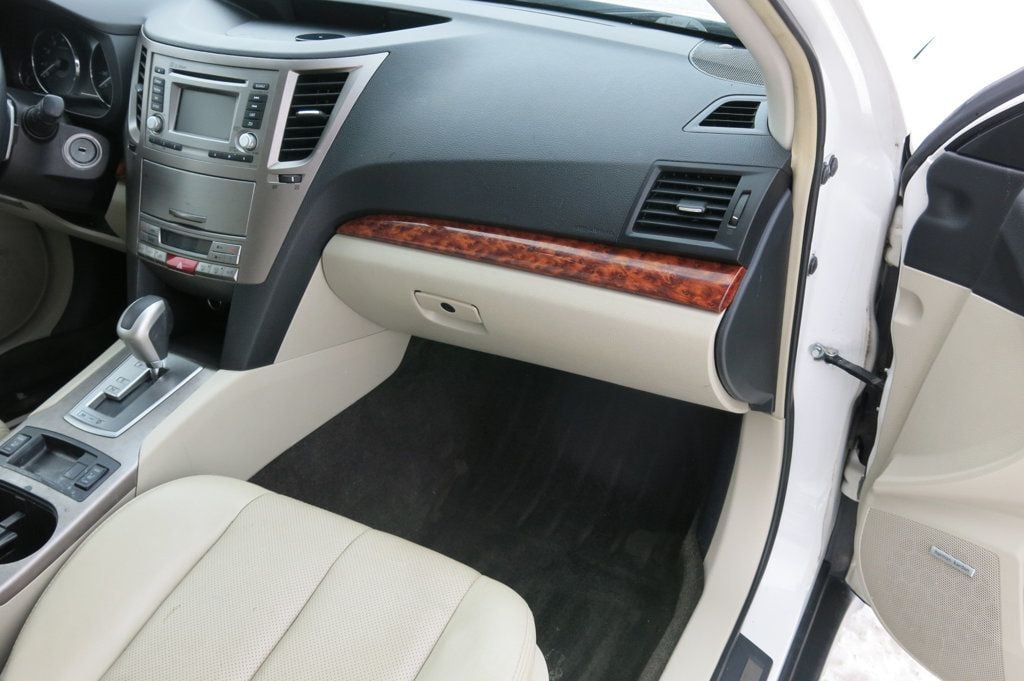 2012 Subaru Outback 4dr Wagon H4 Automatic 2.5i Limited - 22982866 - 11