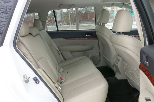 2012 Subaru Outback 4dr Wagon H4 Automatic 2.5i Limited - 22982866 - 15