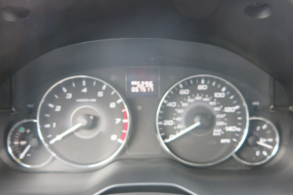 2012 Subaru Outback 4dr Wagon H4 Automatic 2.5i Limited - 22982866 - 23