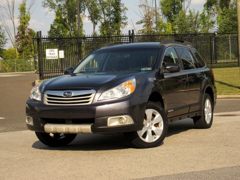 2012 Subaru Outback 2.5i Limited photo 3