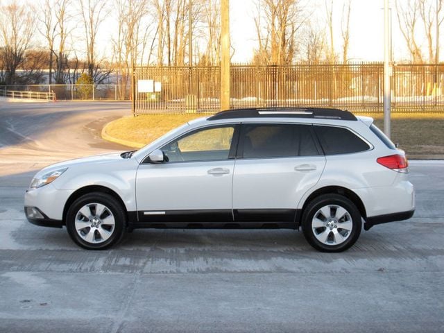 2012 Subaru Outback 4dr Wagon H4 Automatic 2.5i Limited PZEV - 22739681 - 5