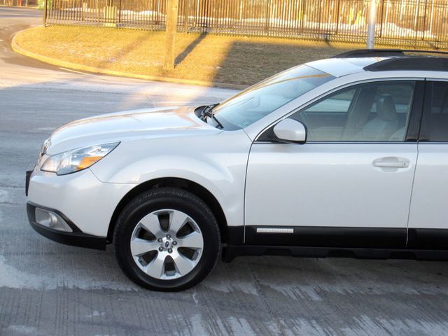 2012 Subaru Outback 4dr Wagon H4 Automatic 2.5i Limited PZEV - 22739681 - 6