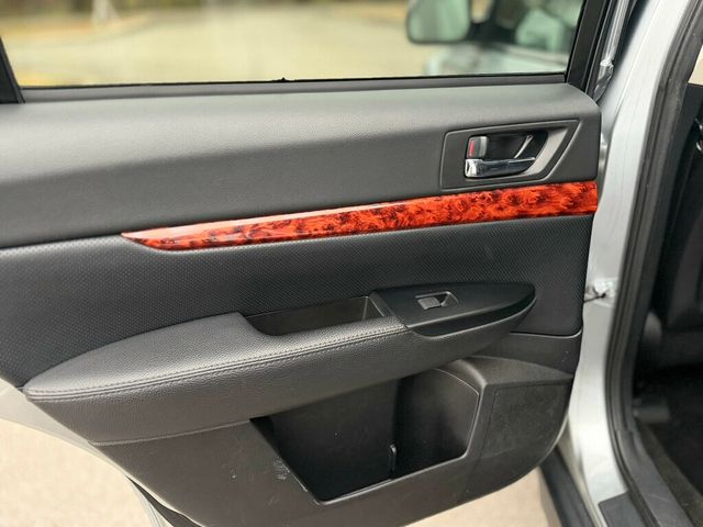 2012 Subaru Outback CLEAN TITLE, LOCALLY OWNED SUBARU!  - 22955804 - 16