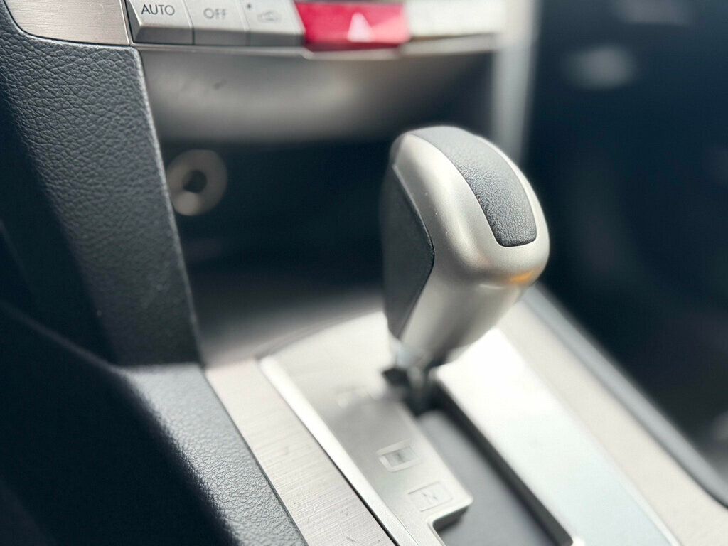 2012 Subaru Outback CLEAN TITLE, LOCALLY OWNED SUBARU!  - 22955804 - 36