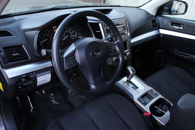 2012 Subaru Outback ONE OWNER AWD 2.5i - 23069605 - 23