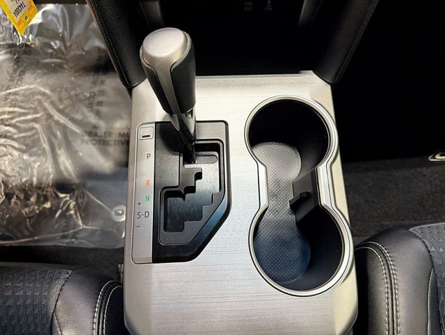 2012 Toyota Camry  - 22960541 - 18