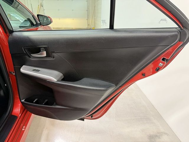 2012 Toyota Camry  - 22960541 - 34