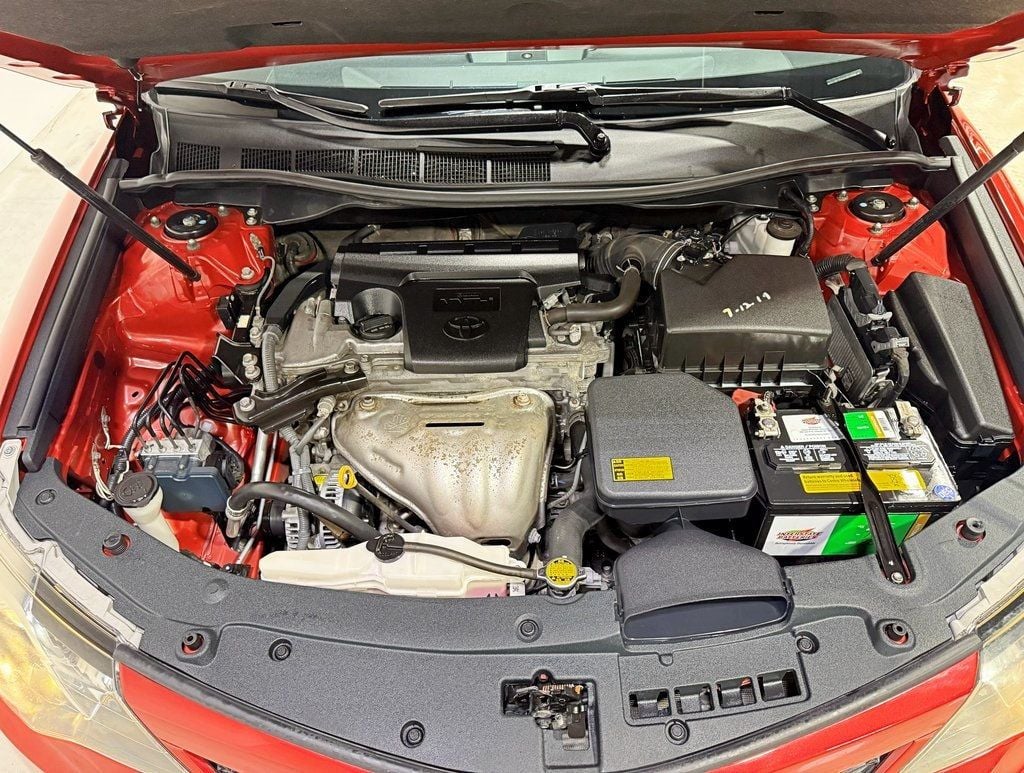 2012 Toyota Camry  - 22960541 - 37