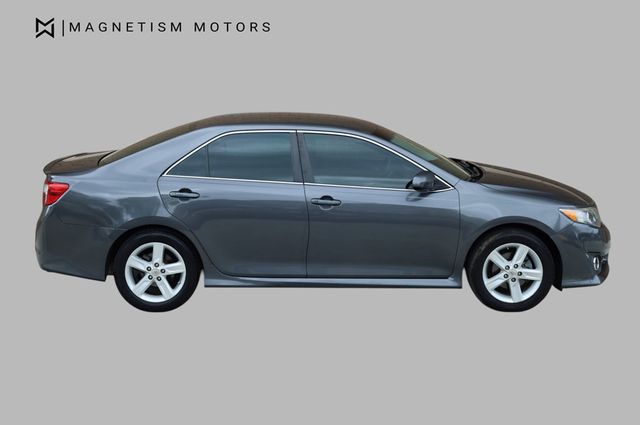 2012 Toyota Camry  - 22995268 - 1