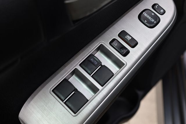 2012 Toyota Camry  - 22995268 - 33