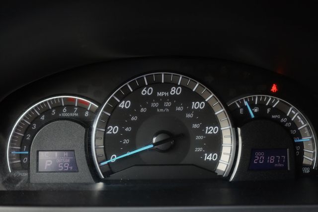 2012 Toyota Camry  - 22995268 - 41