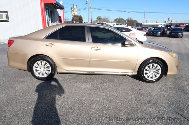 2012 Toyota Camry 4dr Sedan I4 Automatic LE - 22749286 - 5