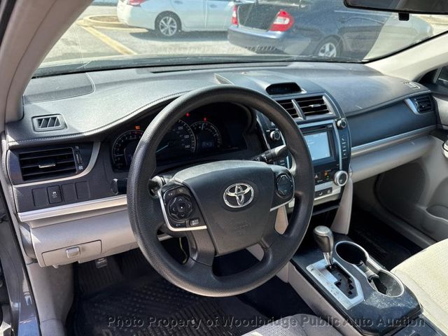 2012 Toyota Camry 4dr Sedan I4 Automatic LE - 23000129 - 8