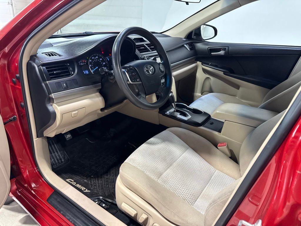 2012 Toyota Camry 4dr Sedan I4 Automatic LE - 23031662 - 18