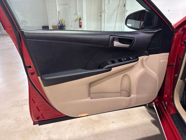 2012 Toyota Camry 4dr Sedan I4 Automatic LE - 23031662 - 21