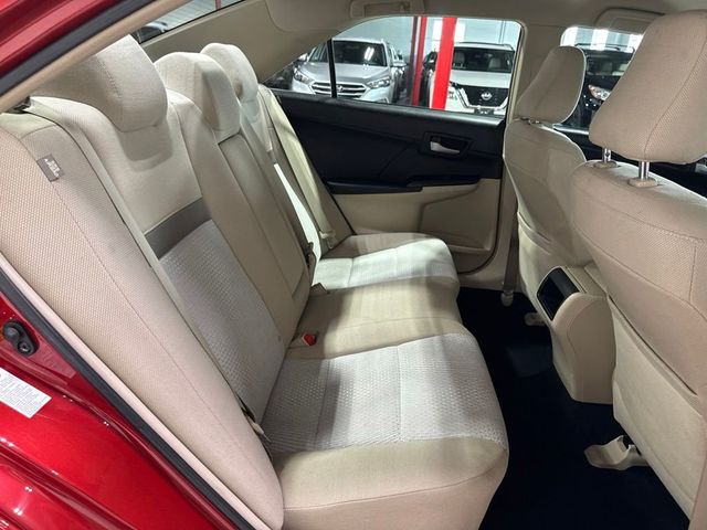 2012 Toyota Camry 4dr Sedan I4 Automatic LE - 23031662 - 30