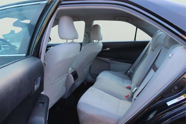 2012 Toyota Camry 4dr Sedan I4 Automatic LE - 23026151 - 6