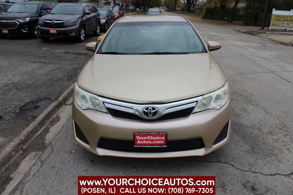 2012 Toyota Camry 4dr Sedan I4 Automatic LE - 22672208 - 1