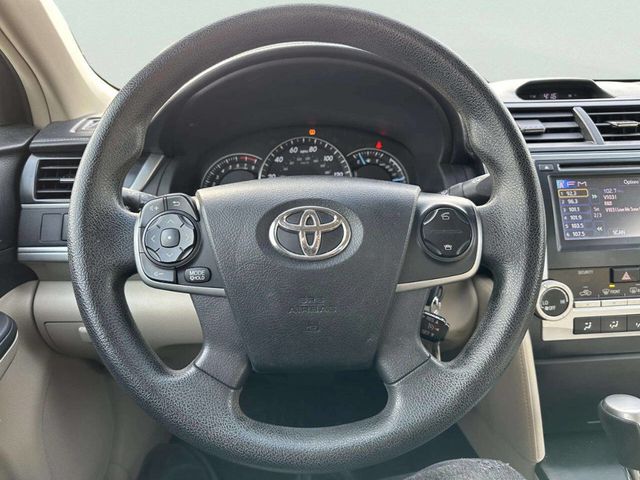 2012 Toyota Camry 4dr Sedan I4 Automatic LE - 22991141 - 20